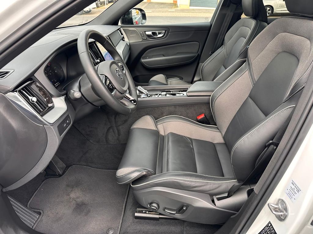 Volvo XC60 2022
