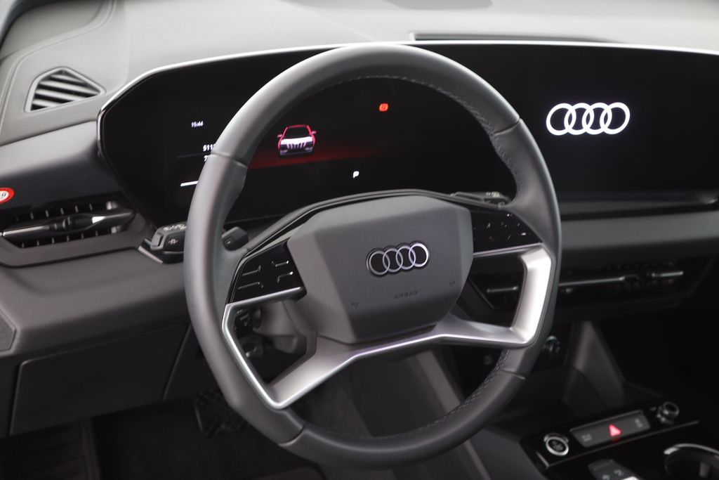 Audi Q6 e-tron 2025