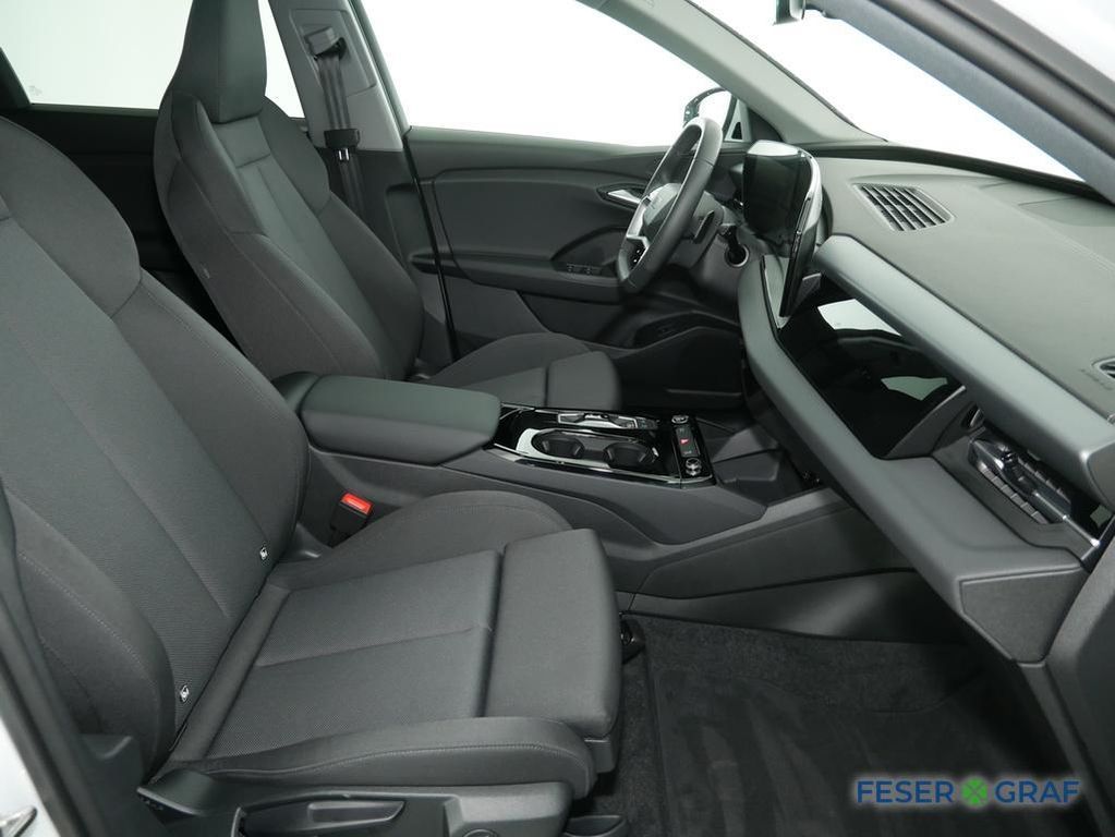 Audi Q6 e-tron 2025