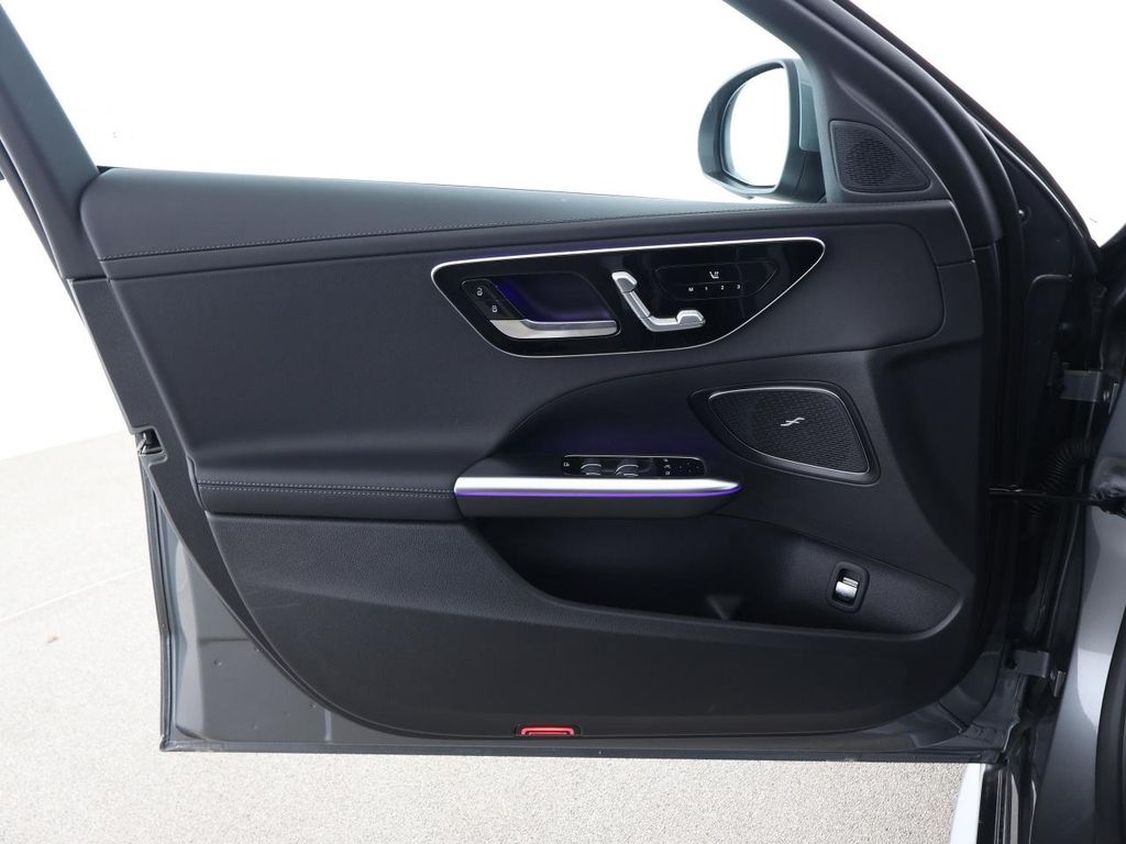 Mercedes-Benz C 220 2025