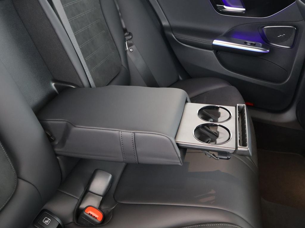 Mercedes-Benz C 220 2025