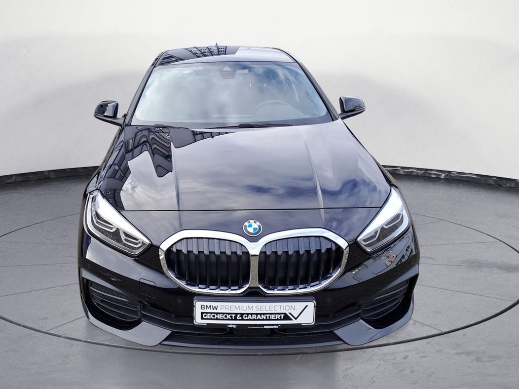 BMW 118 2021