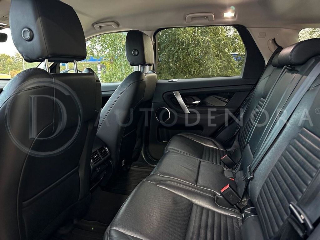 Land Rover Discovery Sport 2021