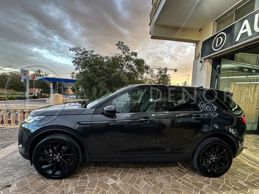 Land Rover Discovery Sport 2021