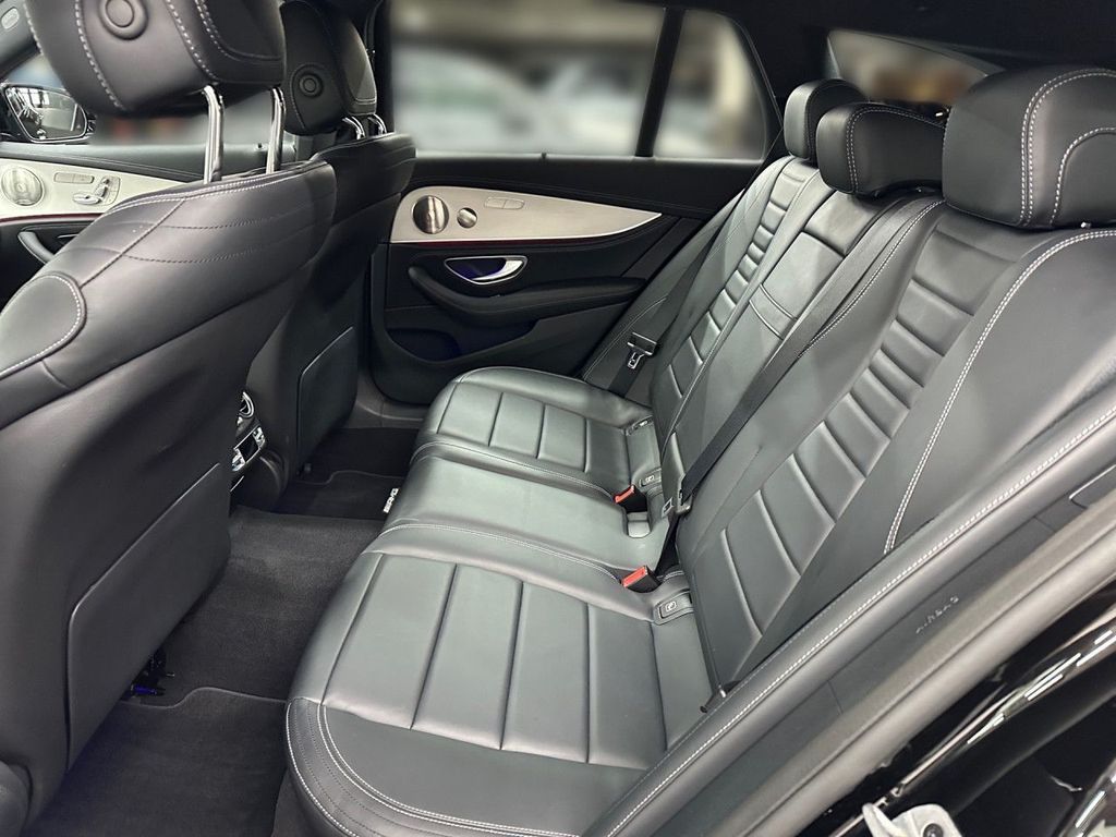 Mercedes-Benz E 300 2022