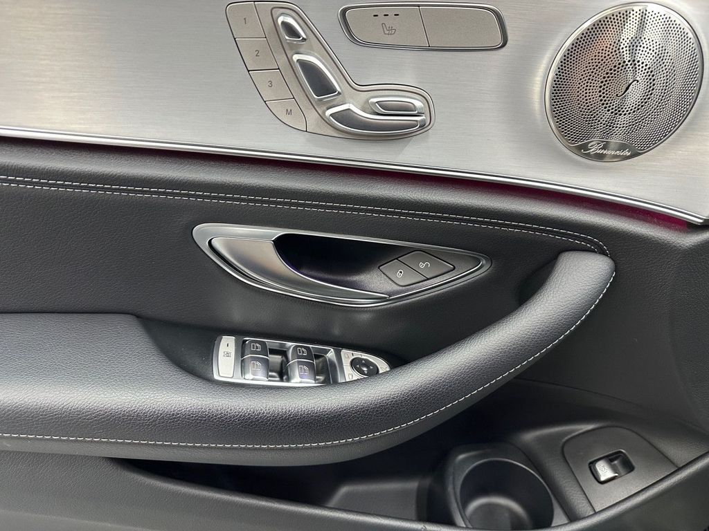 Mercedes-Benz E 300 2022