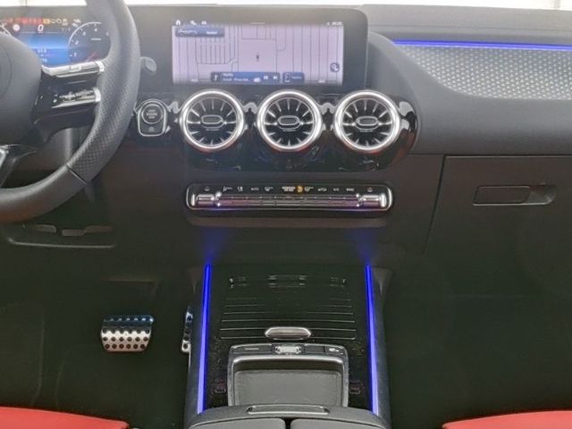 Mercedes-Benz GLA 250 2023