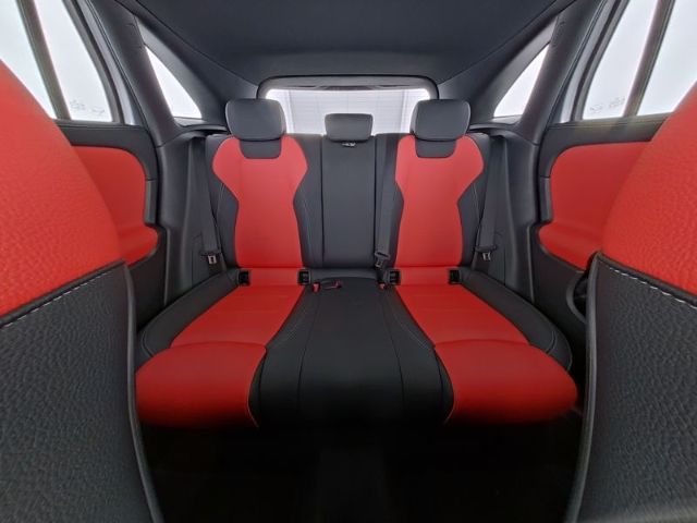 Mercedes-Benz GLA 250 2023