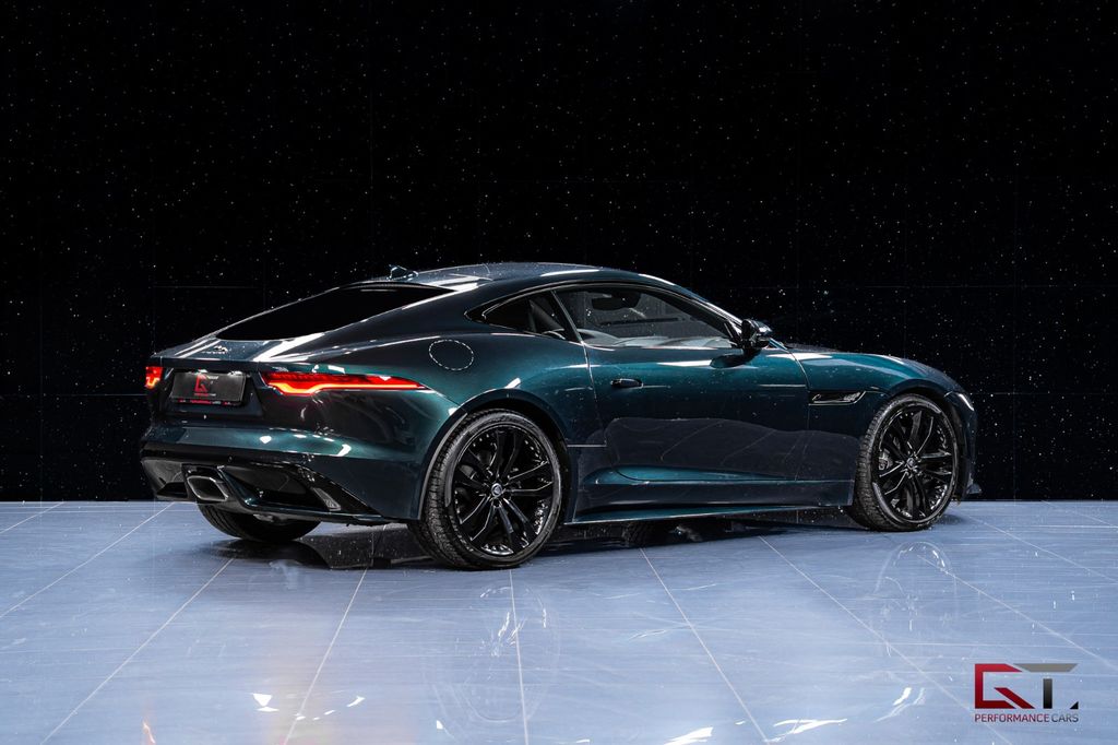 Jaguar F-Type 2024