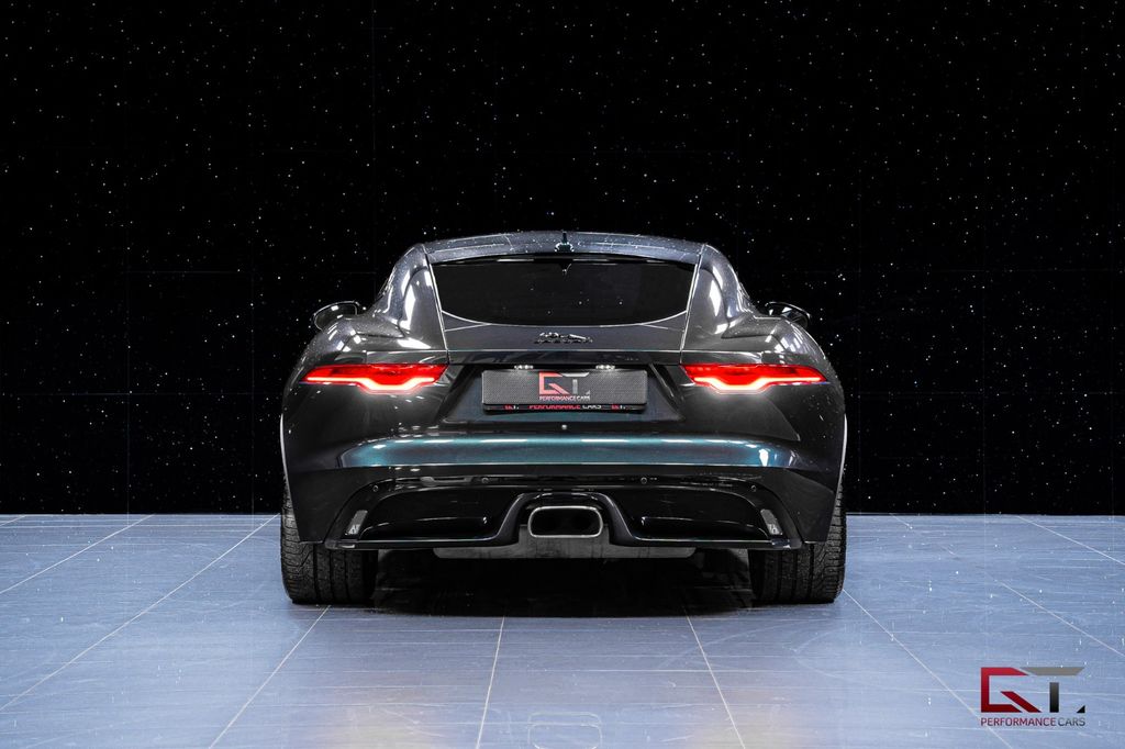 Jaguar F-Type 2024
