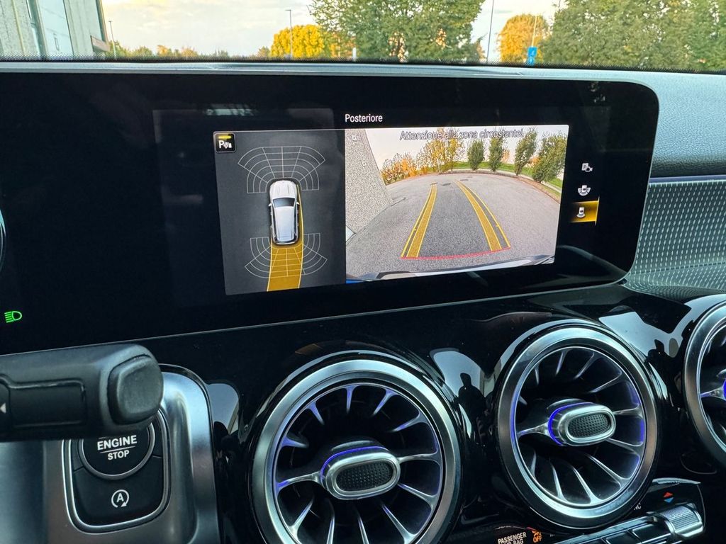 Mercedes-Benz GLB 200 2020