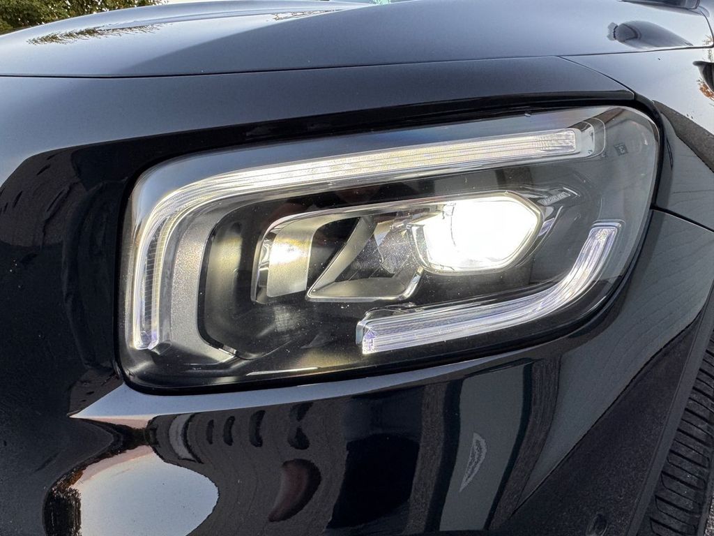 Mercedes-Benz GLB 200 2020