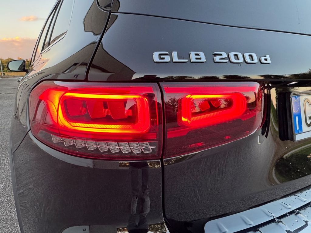 Mercedes-Benz GLB 200 2020