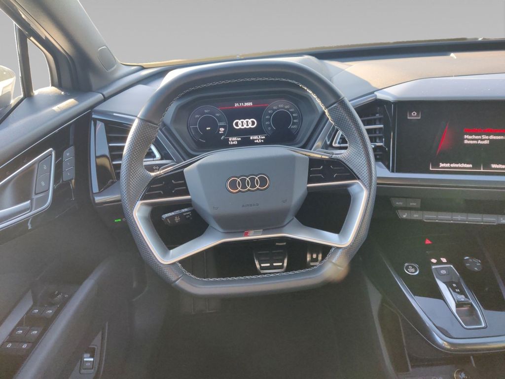 Audi Q4 e-tron 2024