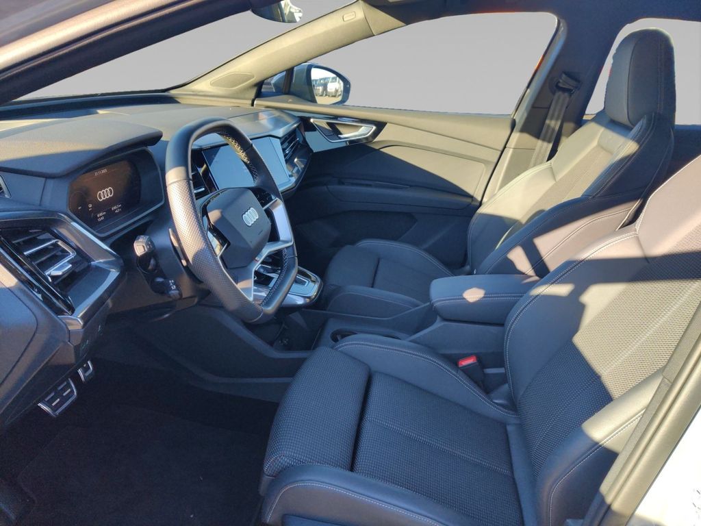 Audi Q4 e-tron 2024