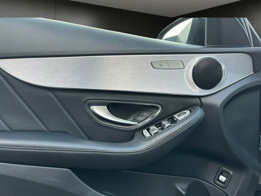 Mercedes-Benz C 300 2020