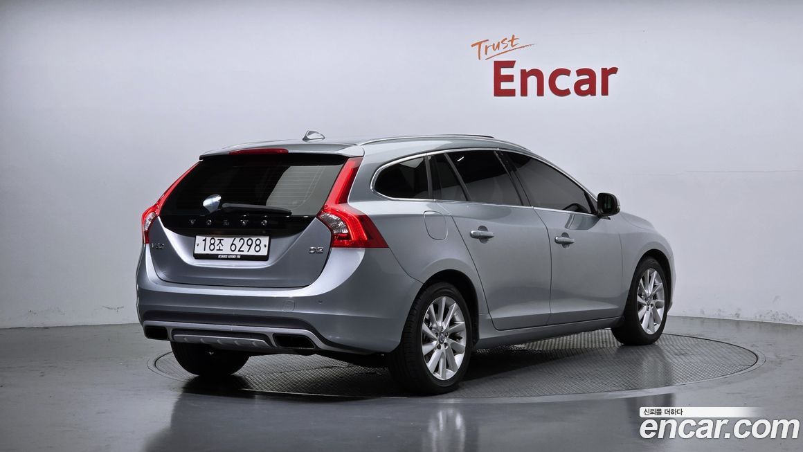 Volvo V60 2015