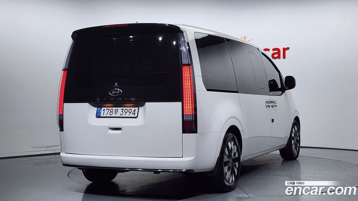 Hyundai Staria 2023