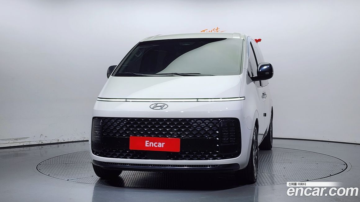 Hyundai Staria 2023
