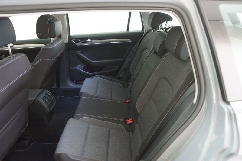 Volkswagen Passat 2022