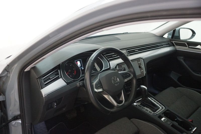 Volkswagen Passat 2022
