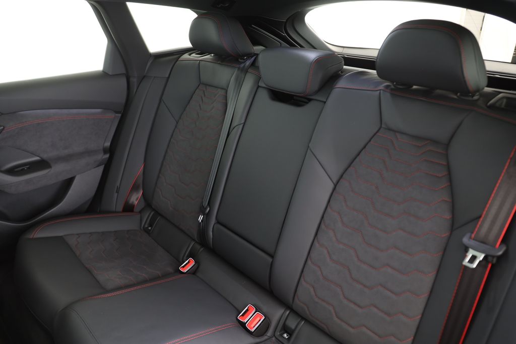 Audi A6 e-tron 2025