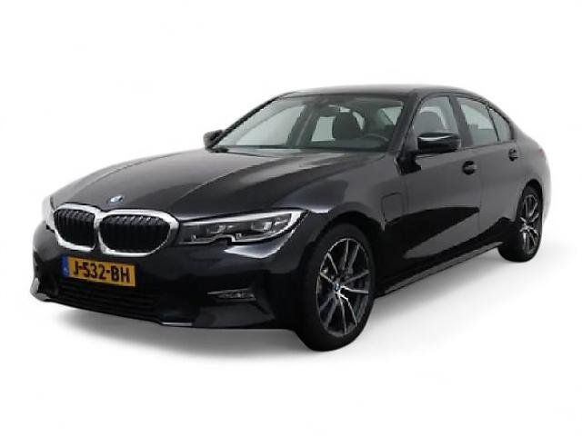 BMW 330 2020