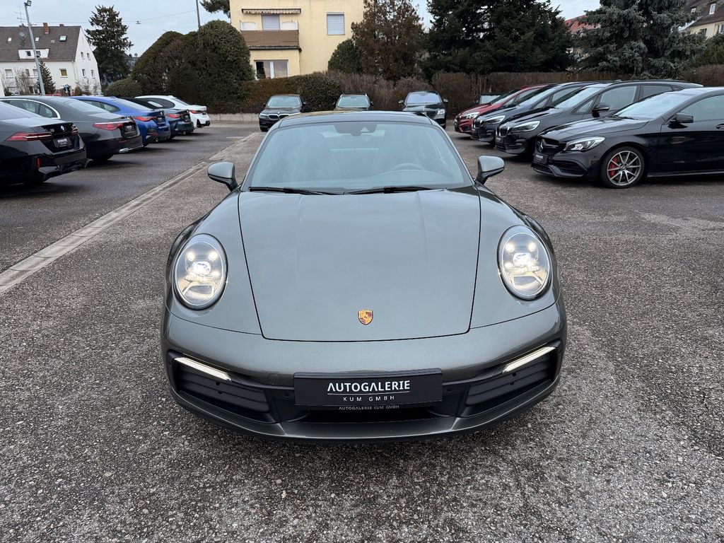 Porsche 992 2023