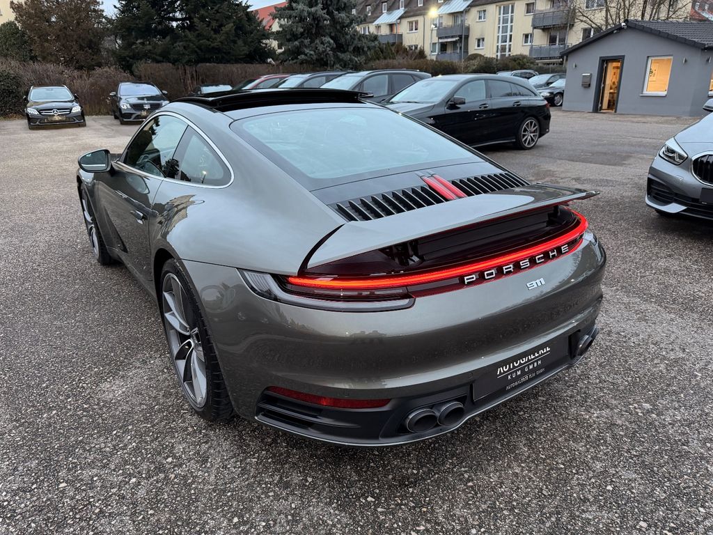 Porsche 992 2023