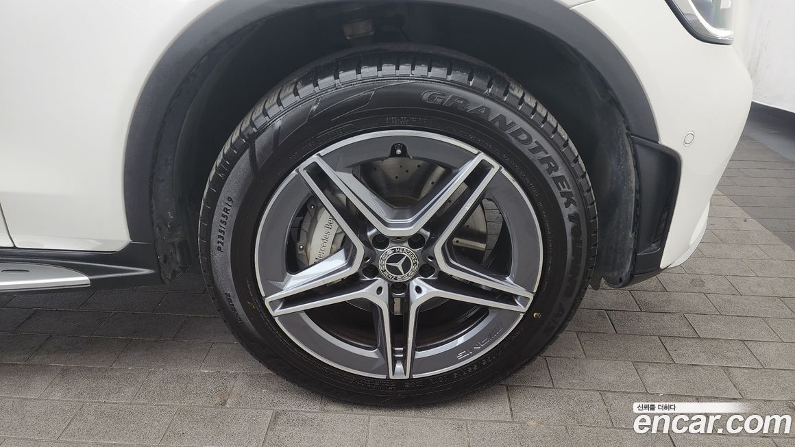 Mercedes-Benz GLC-Class 2022