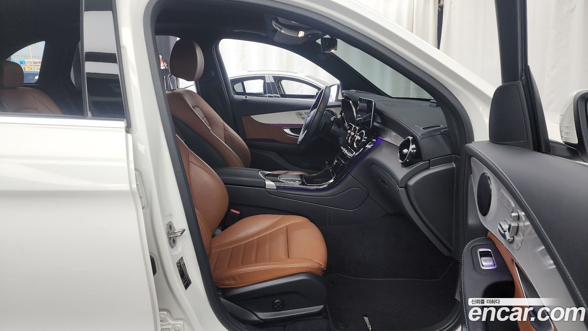 Mercedes-Benz GLC-Class 2022