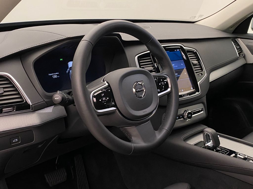 Volvo XC90 2024