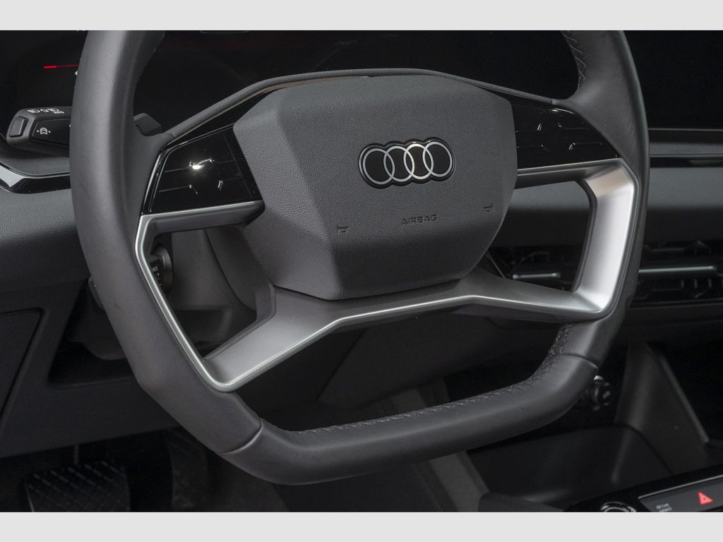 Audi Q6 e-tron 2025