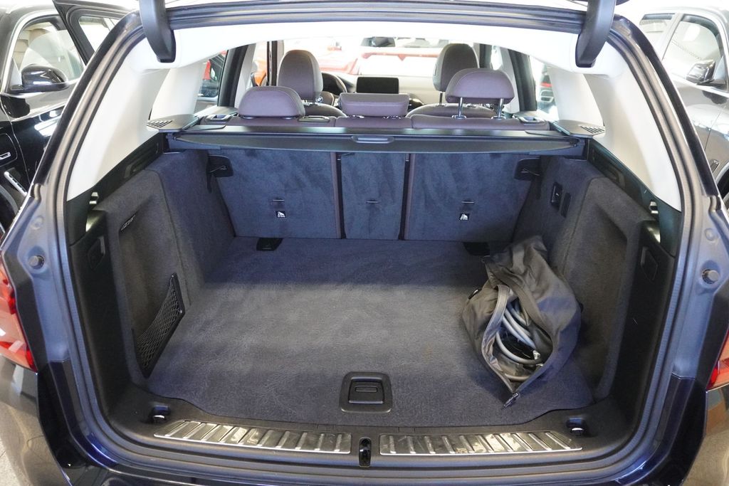 BMW iX3 2021