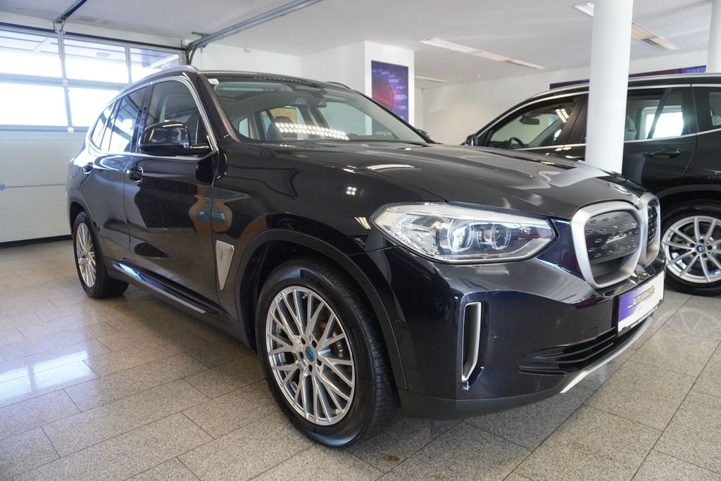 BMW iX3 2021