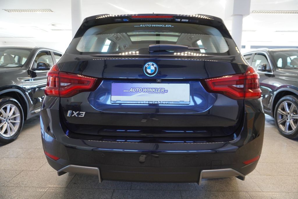 BMW iX3 2021