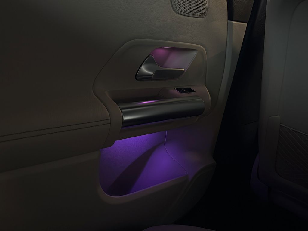 Mercedes-Benz B 180 2022