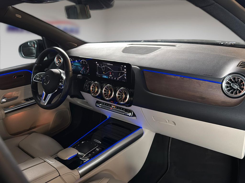 Mercedes-Benz B 180 2022