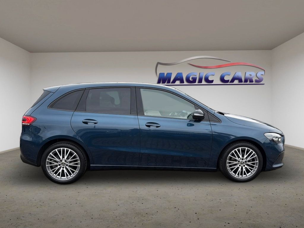 Mercedes-Benz B 180 2022