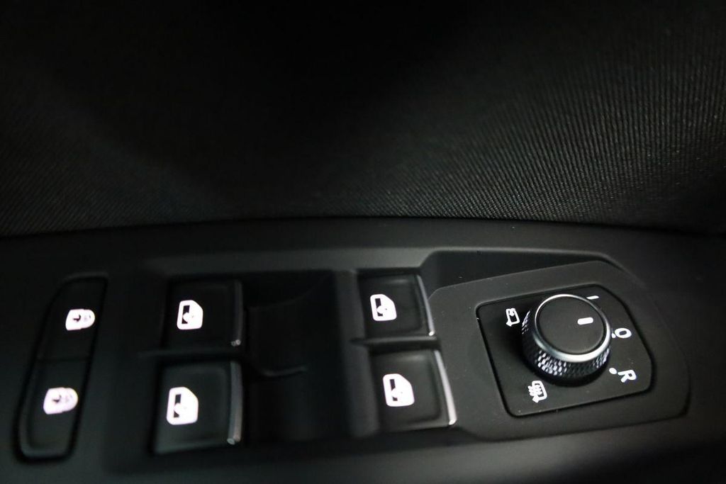 Volkswagen Touareg 2025