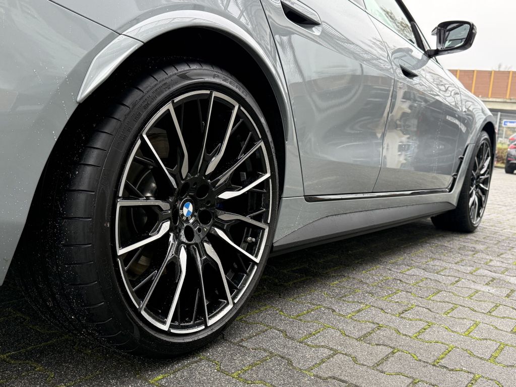 BMW i4 2025