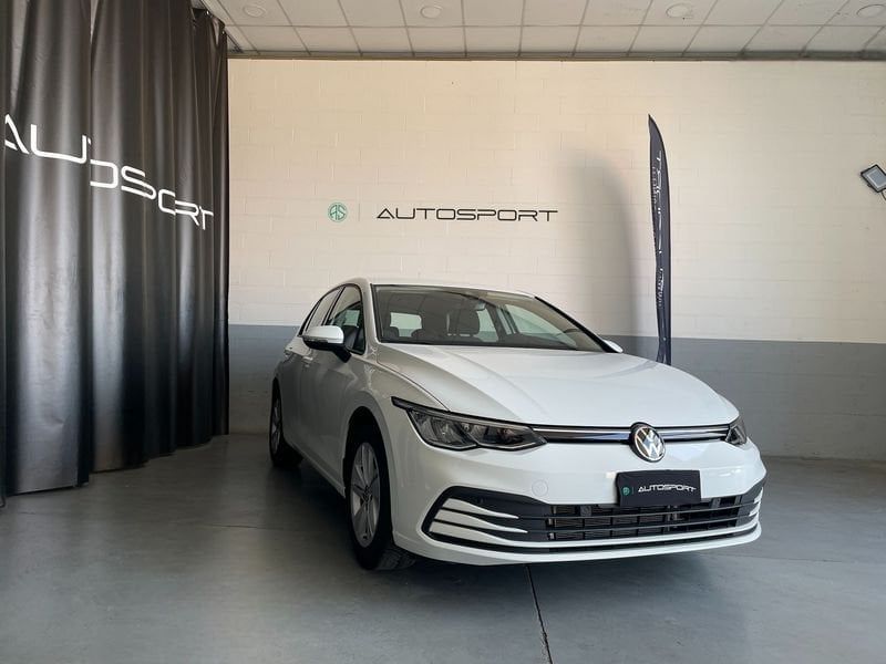 Volkswagen Golf 2024