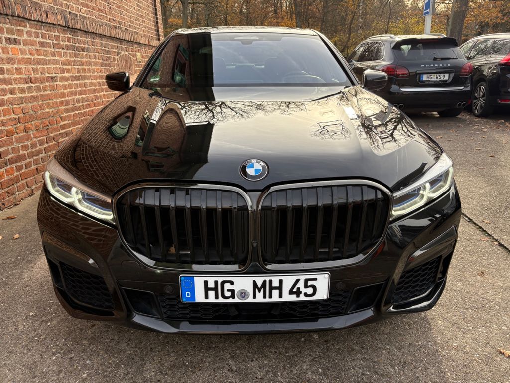 BMW 750 2019