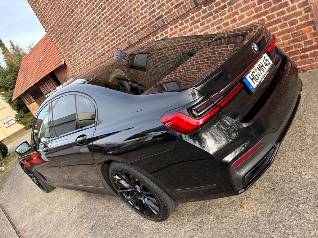 BMW 750 2019