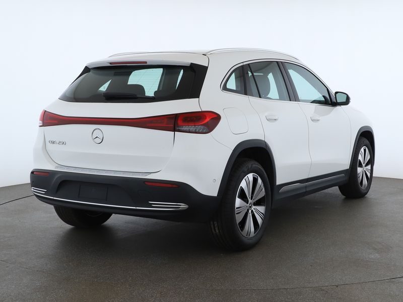 Mercedes-Benz EQA 2023