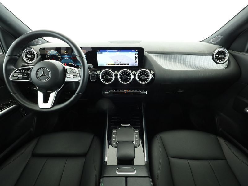 Mercedes-Benz EQA 2023