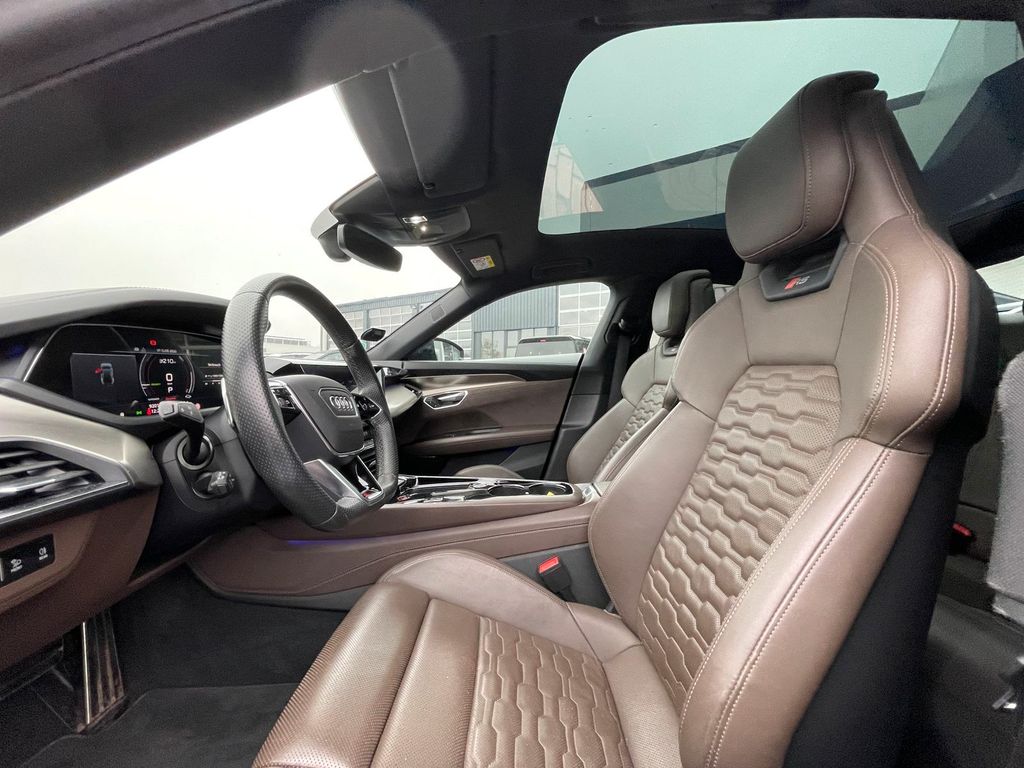Audi e-tron 2021