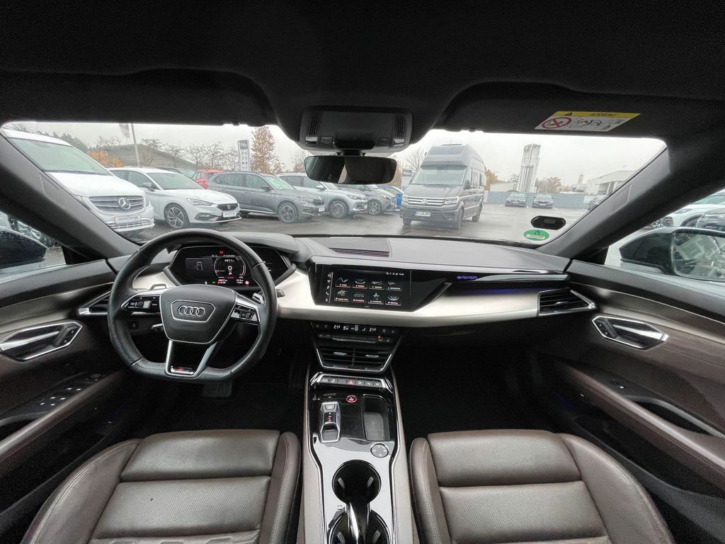 Audi e-tron 2021