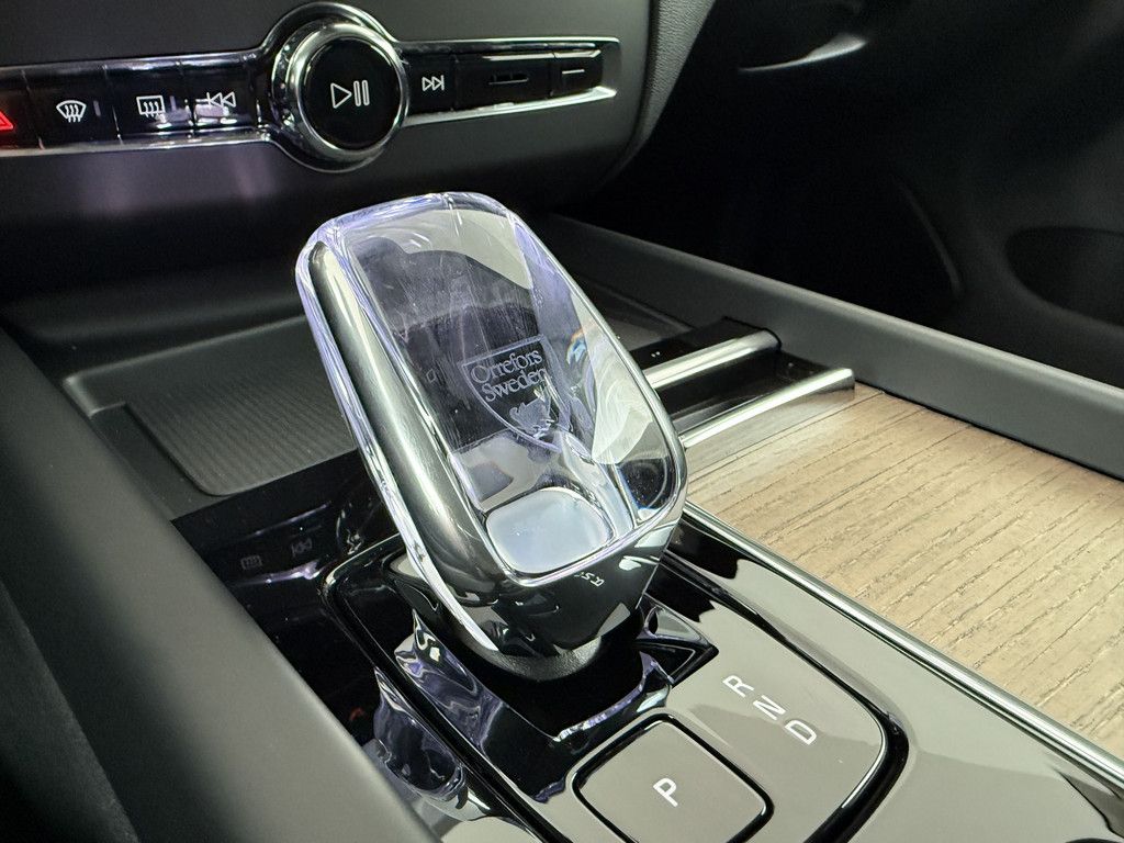 Volvo XC60 2025