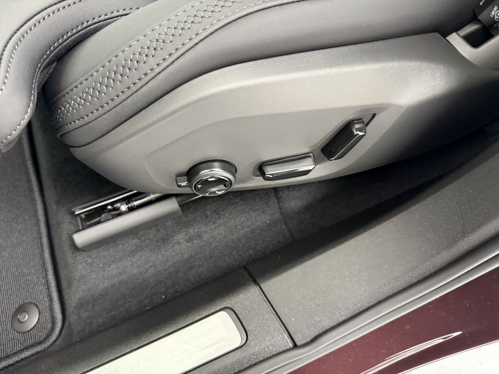 Volvo XC60 2025